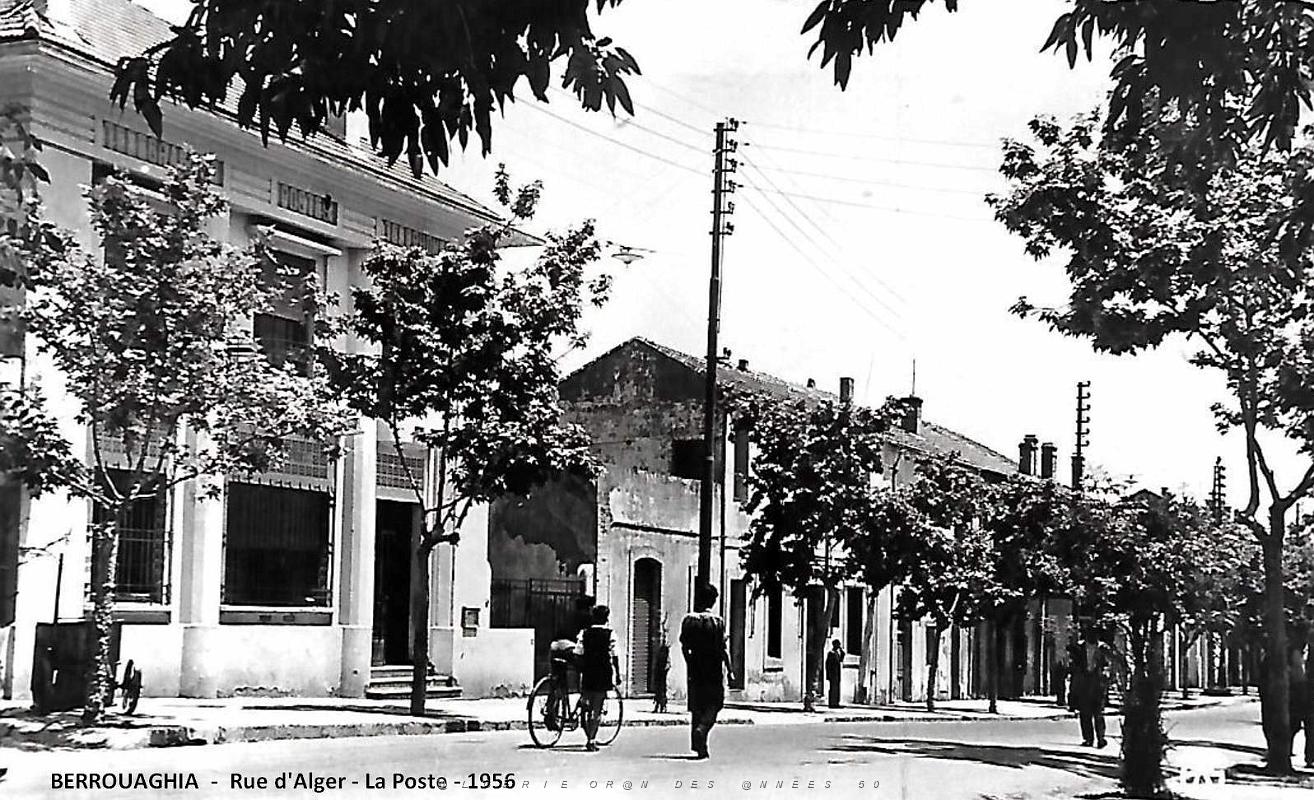 Berrouaghia - Rue d'Alger - La Poste - 1956.jpg